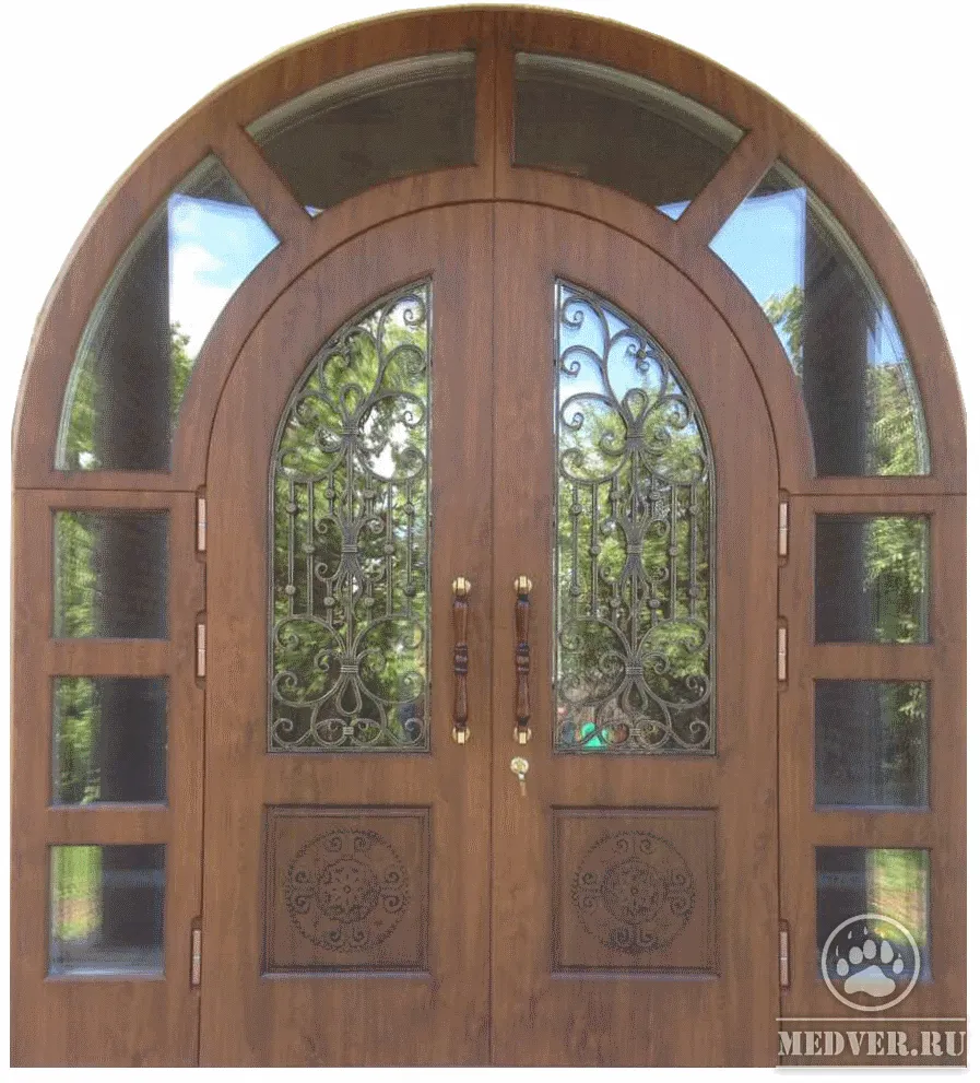 Виды арочных металлических входных двери для дома