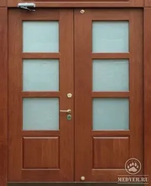 Двустворчатая дверь в квартиру-66