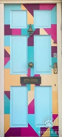 Металлическая дверь из массива сосны-157