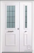 Входная белая дверь-4